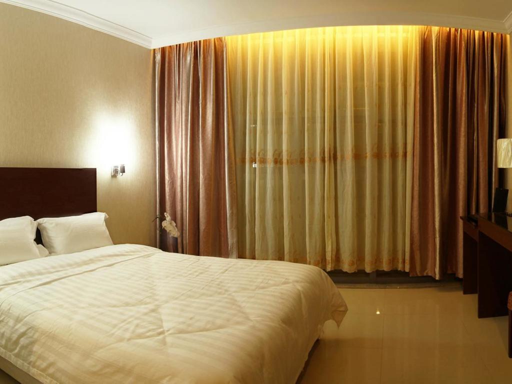 Baguio Crown Legacy Hotel Baguio City Kamer foto